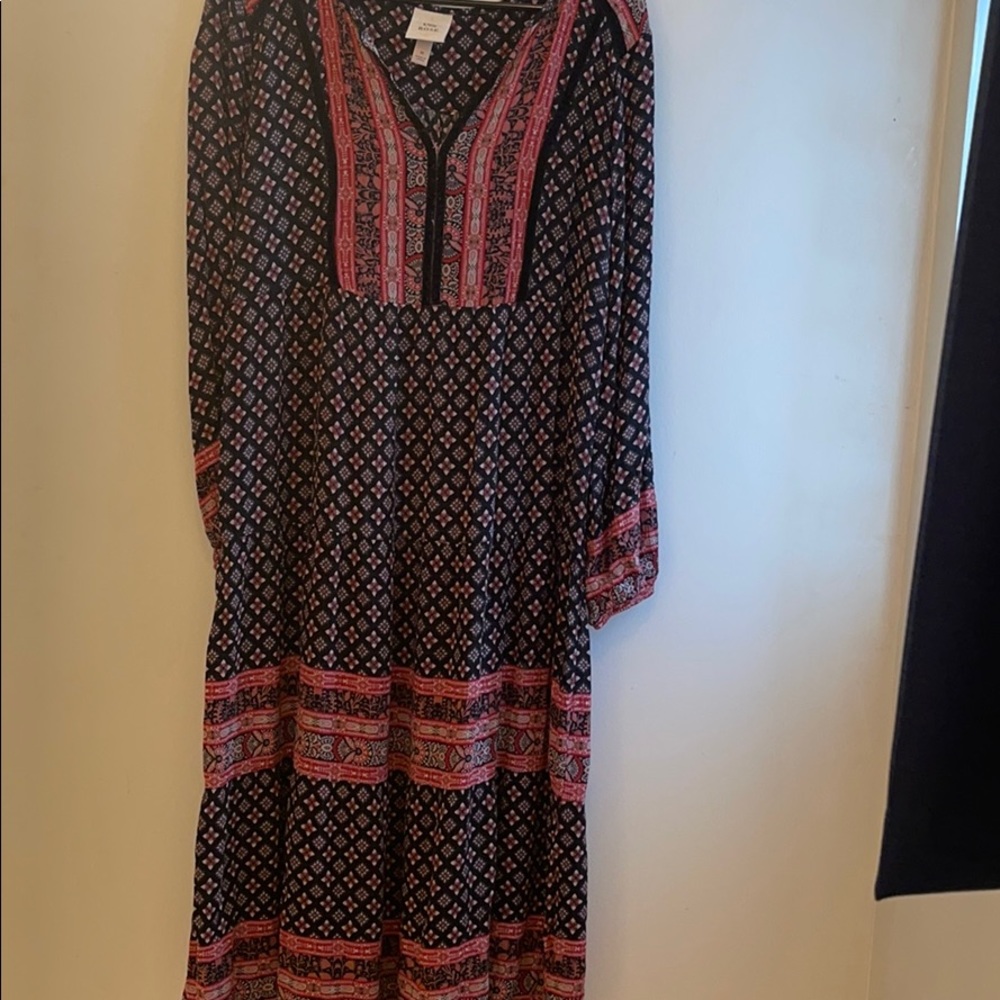 Dress - Picture 3 of 3